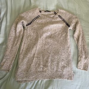 100% cashmere a.M speckled gray sweater size S